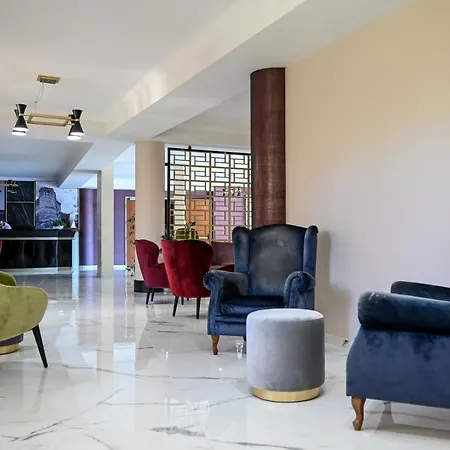 Hotell Roma Domus 4*