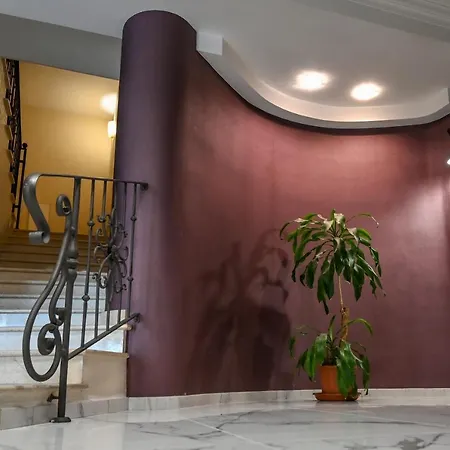 Otel Roma Domus 4*
