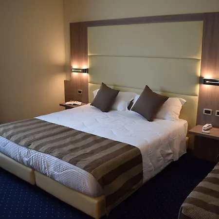Roma Domus Hotell 4*