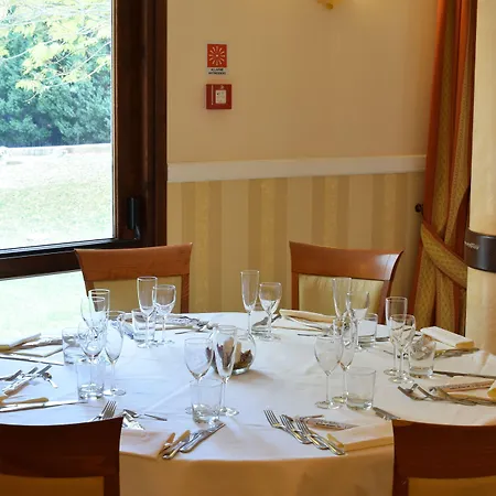 Hotell Roma Domus 4*