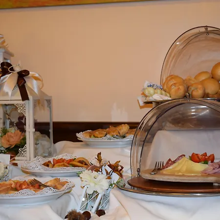 Hotell Roma Domus 4*