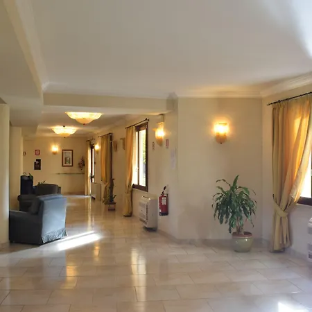 Roma Domus Hotell