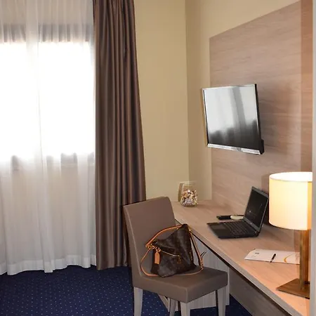 Roma Domus Otel 4*