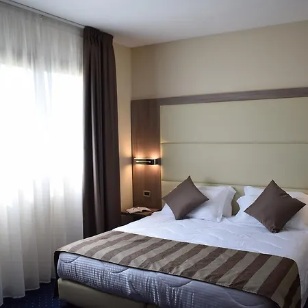 Roma Domus 4*